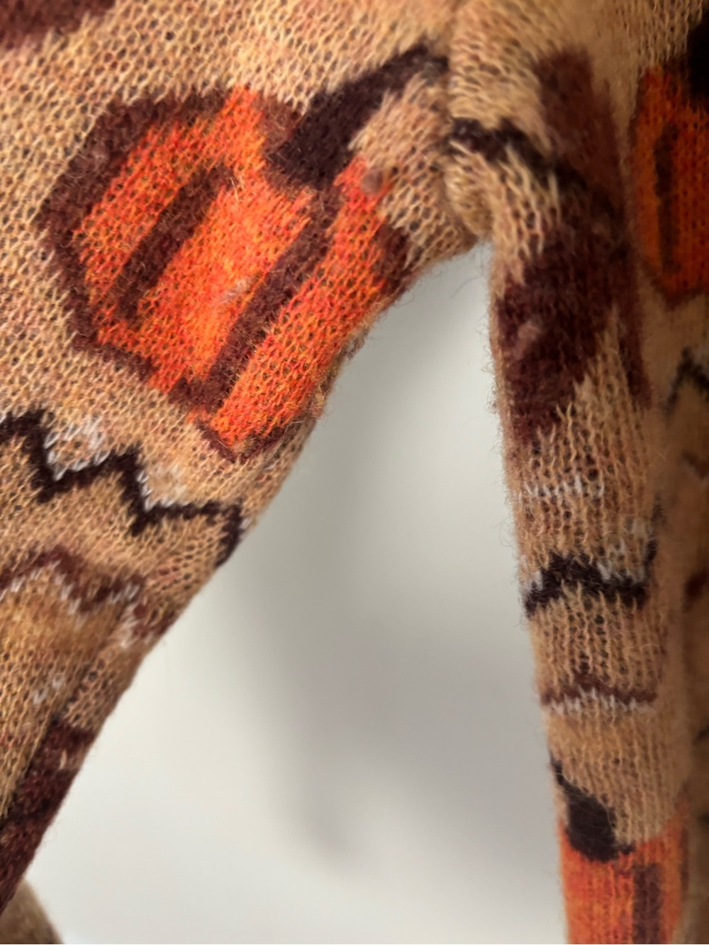Kiel James Patrick Tan Sweater with Orange Pumpkin Motif - Picture 3 of 4